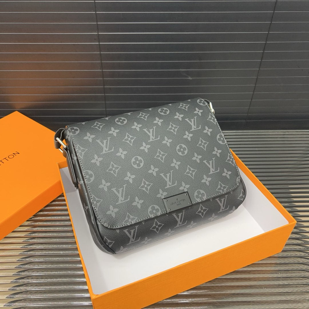 【ルイヴィトン】☆プリントフラップ|クラシックでどんなスタイルにもぴったり♪即刻手に入れよう!