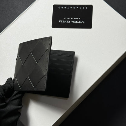 【ボッテガヴェネタ】黒カセット 二つ折り 財布☆超人気☆