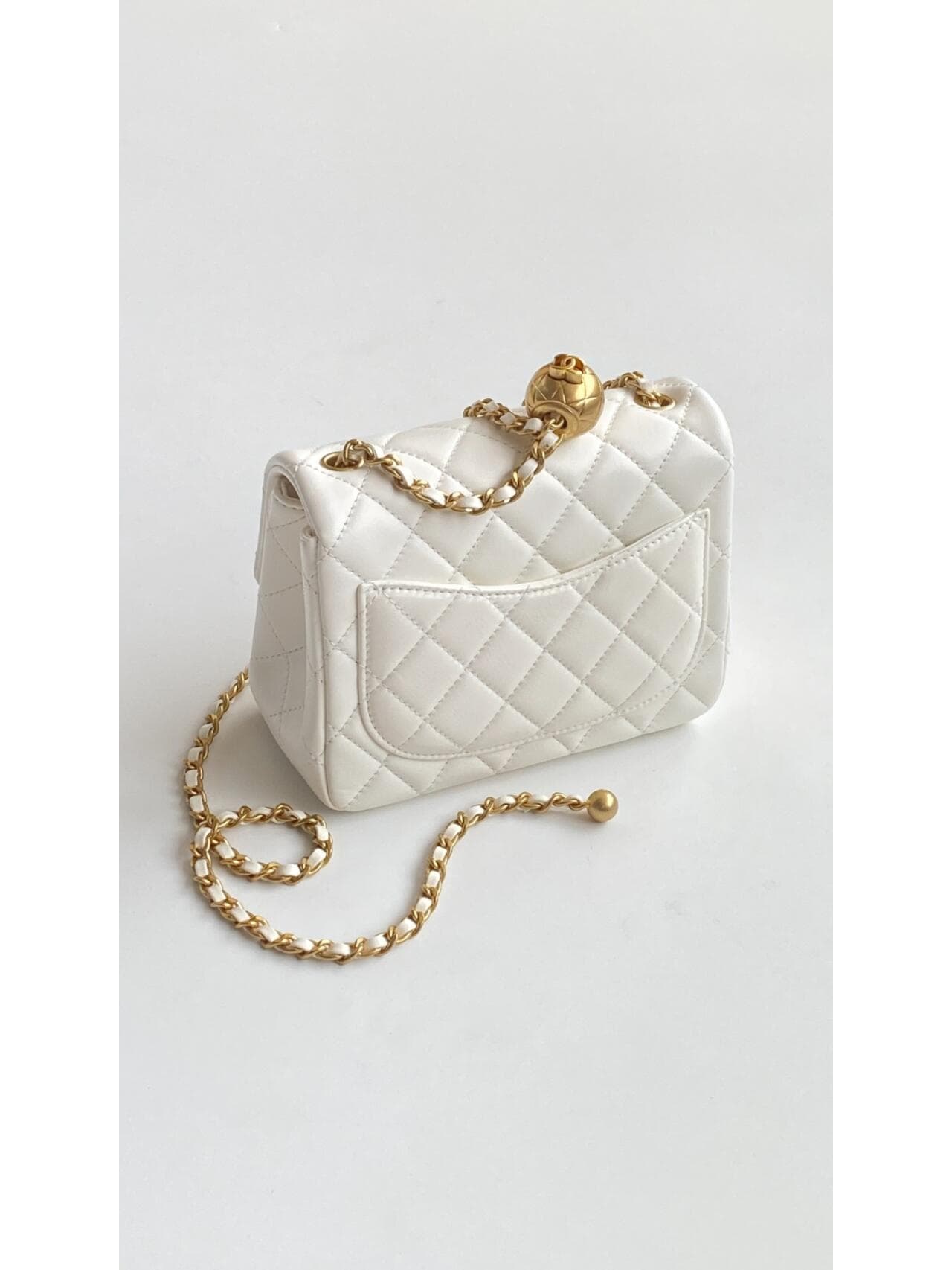 【シャネル】新作♪大人気の斜め掛け♡Flap Bag Gold Ball-選べる4色