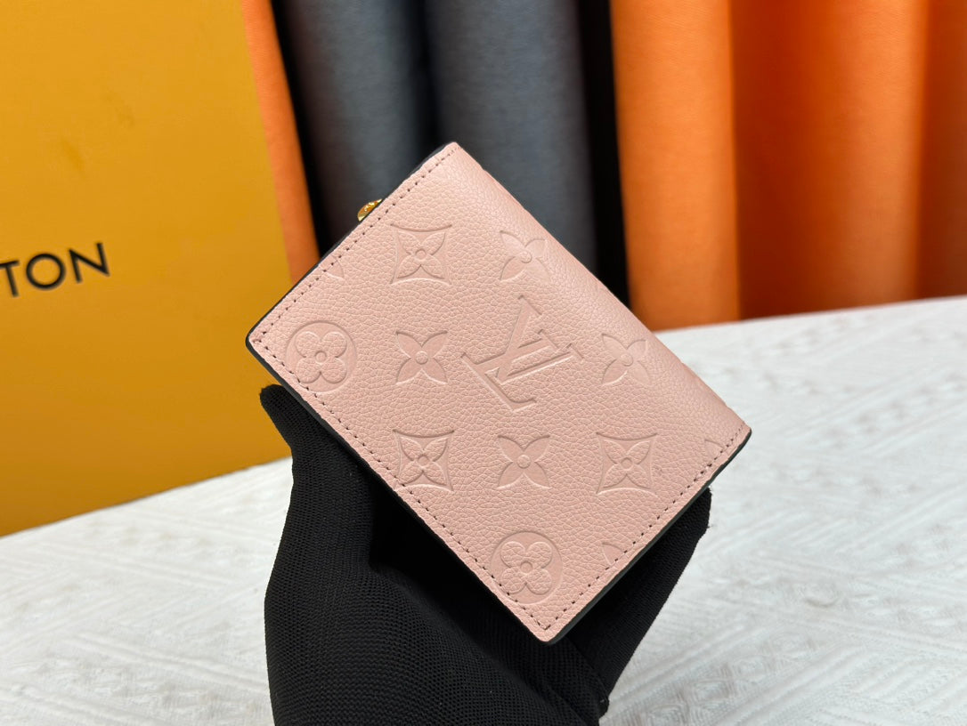 【ルイヴィトン】エンボスレザー財布 小さいのに収納力抜群