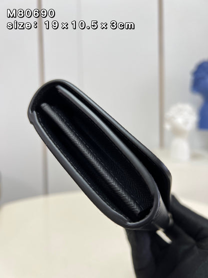 【ルイヴィトン】洗練デザイン限定★希少色あり★ツイスト長財布